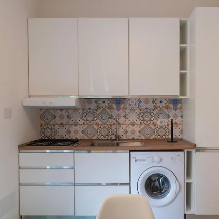 Eleonora Apartment