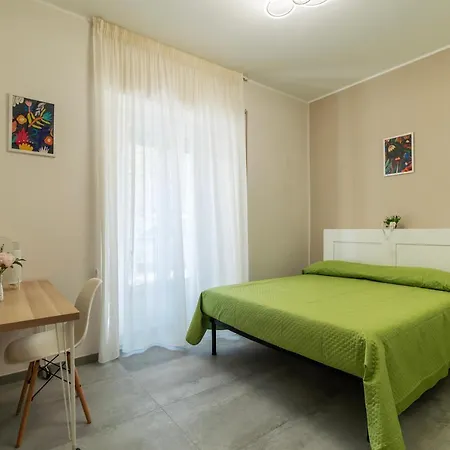 Eleonora Apartment *