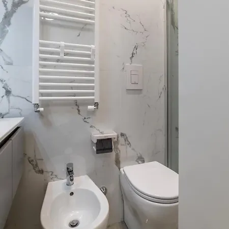 Eleonora Apartment *